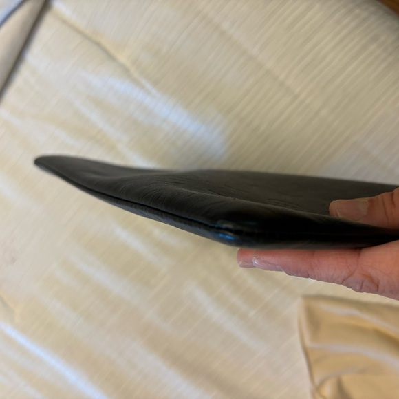 Louis Vuitton Discovery Pochette - Picture 7 of 8